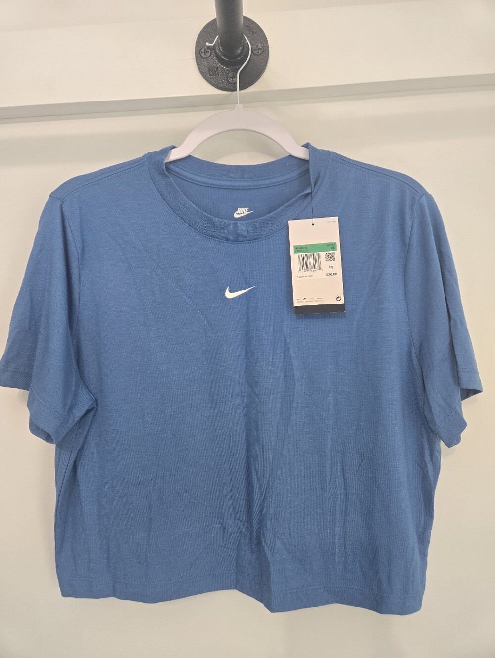 New. Nike Sportswear Classic Women's Short Sleeve Cropped T-Shirt Blue Size XL